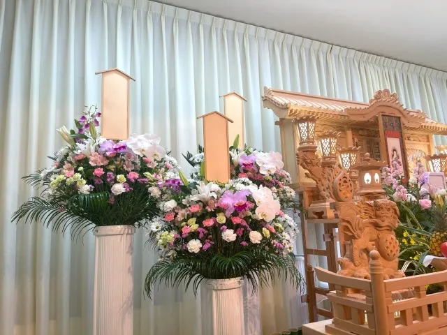 葬儀供花の選び方とマナー徹底解説で遺族に失礼のない手配方法